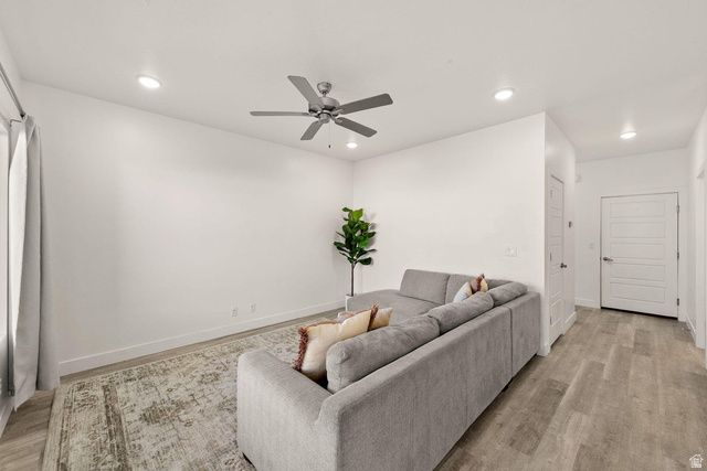 552 S STEWART CV, Washington, UT 84780