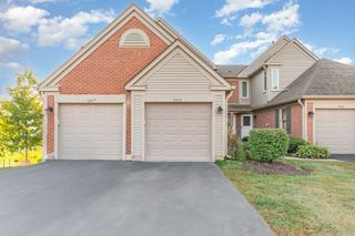 263 Doral Court 1, Elk Grove Village, IL 60007