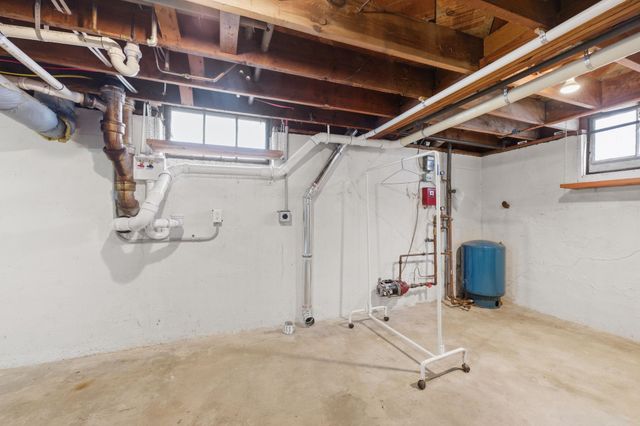 101 S Tyler Rd, Wichita, KS 67209