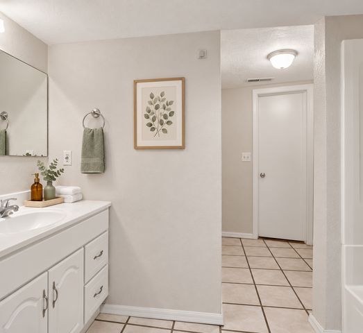 5710 Turtle Lake Road, Shoreview, MN 55126