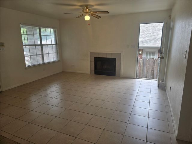 1915 Alex Ave B, Austin, TX 78728