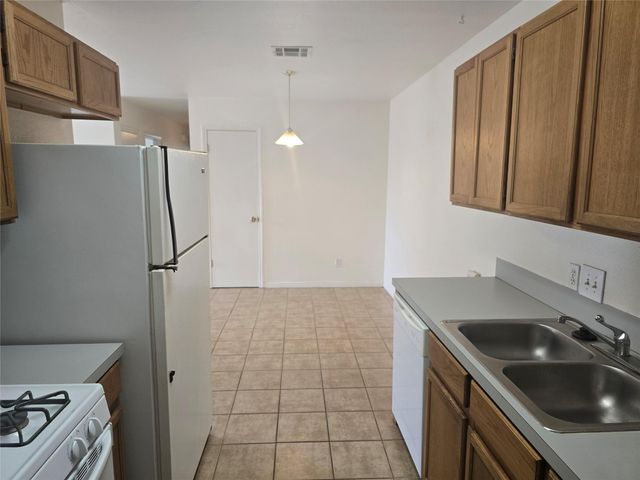 1915 Alex Ave B, Austin, TX 78728