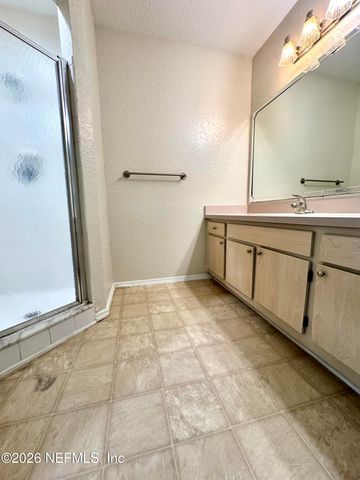 1701 THE GREENS Way 913, Jacksonville Beach, FL 32250