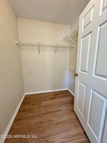 1701 THE GREENS Way 913, Jacksonville Beach, FL 32250