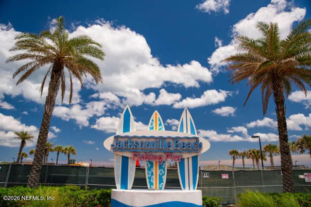 1701 THE GREENS Way 913, Jacksonville Beach, FL 32250