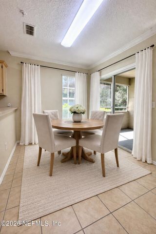 1701 THE GREENS Way 913, Jacksonville Beach, FL 32250