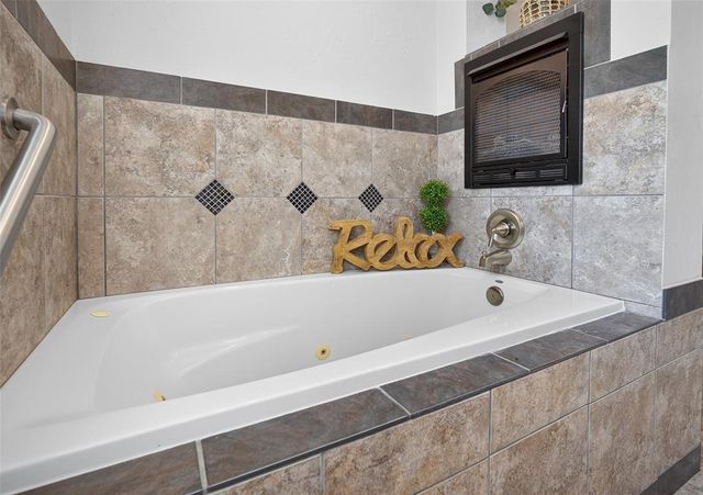 1800 N Oaklawn Avenue, Oklahoma City, OK 73121