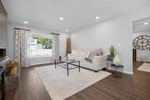 1800 N Oaklawn Avenue, Oklahoma City, OK 73121