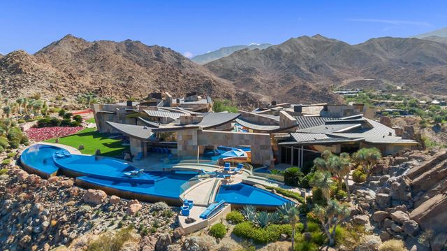 706 Summit Cove, Palm Desert, CA 92260