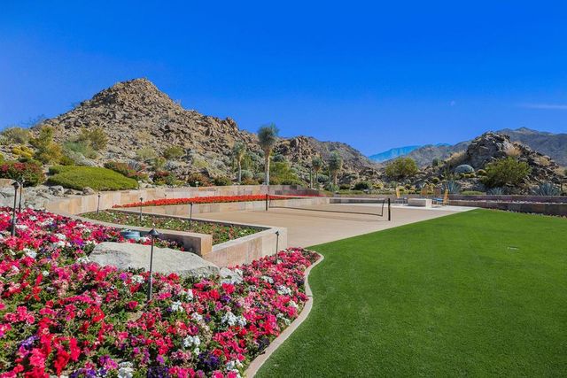 706 Summit Cove, Palm Desert, CA 92260