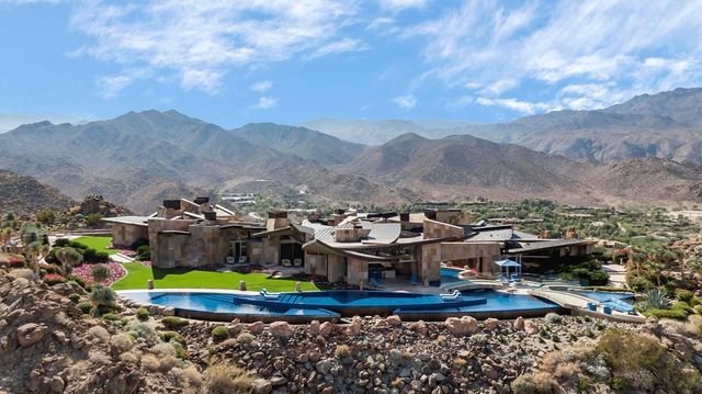 706 Summit Cove, Palm Desert, CA 92260