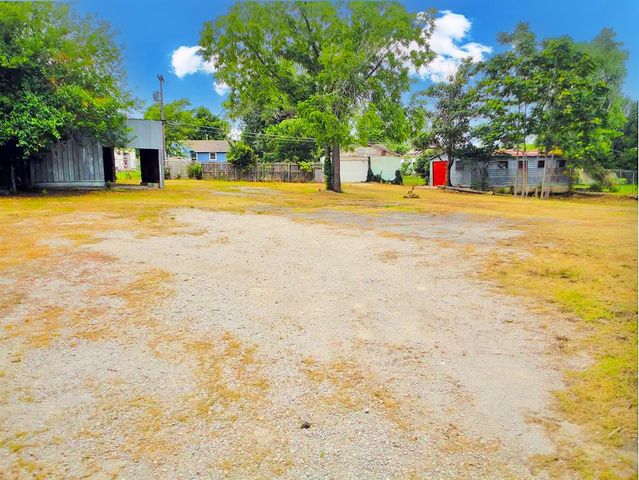 5219 E Latimer Street, Tulsa, OK 74115