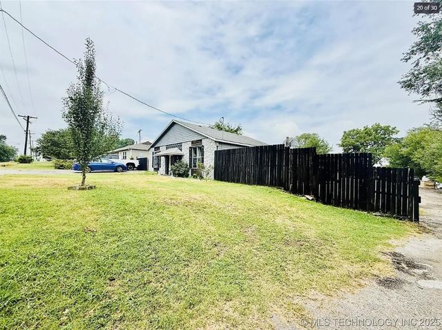 5219 E Latimer Street, Tulsa, OK 74115