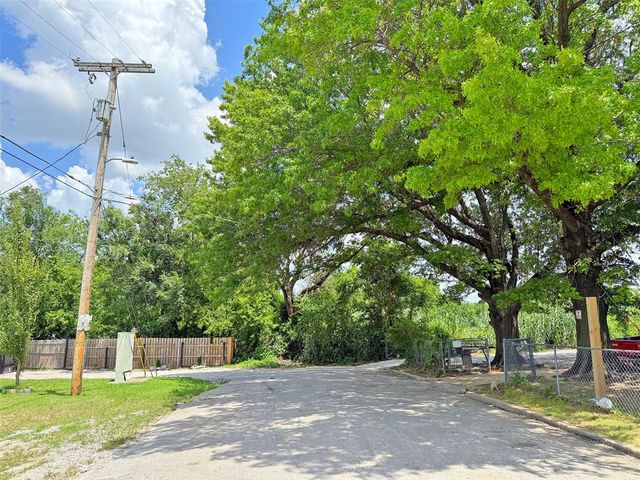 5219 E Latimer Street, Tulsa, OK 74115