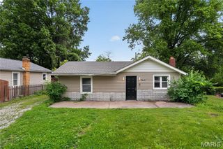 10040 Bon Oak Drive, St Louis, MO 63136