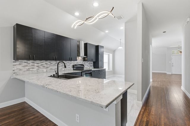 4018 Hillhaven Drive, Heartland, TX 75126