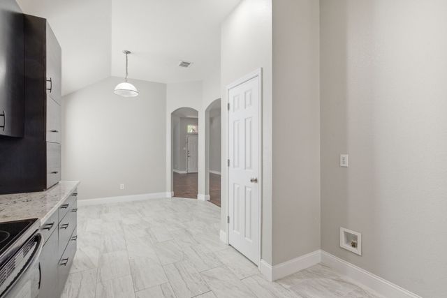 4018 Hillhaven Drive, Heartland, TX 75126