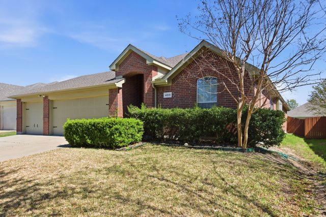 4018 Hillhaven Drive, Heartland, TX 75126
