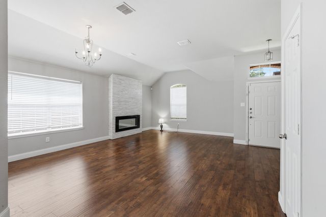 4018 Hillhaven Drive, Heartland, TX 75126