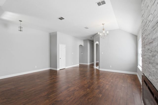 4018 Hillhaven Drive, Heartland, TX 75126