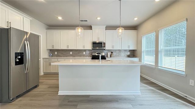 1498 High Falls Lane, Grayson, GA 30017