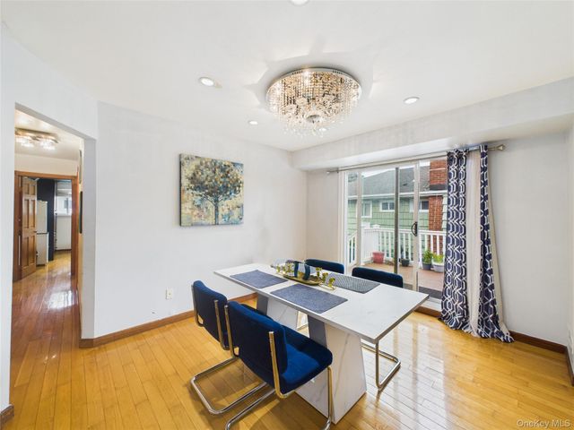 220 Nassau Boulevard, New Hyde Park, NY 11040