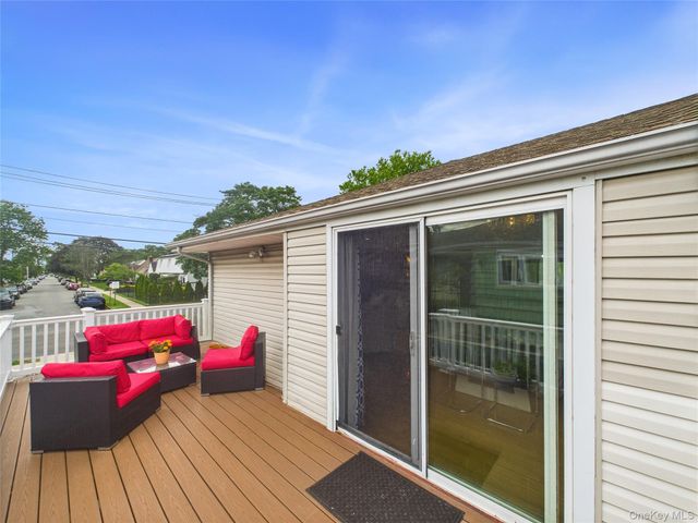 220 Nassau Boulevard, New Hyde Park, NY 11040