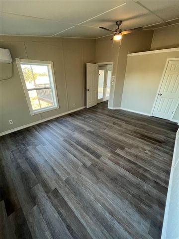 4126 County Road 4111, Campbell, TX 75422