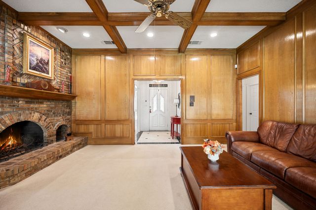 2311 Heatherwoods Way, Carrollton, TX 75007