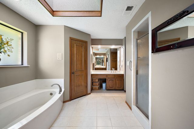 2311 Heatherwoods Way, Carrollton, TX 75007