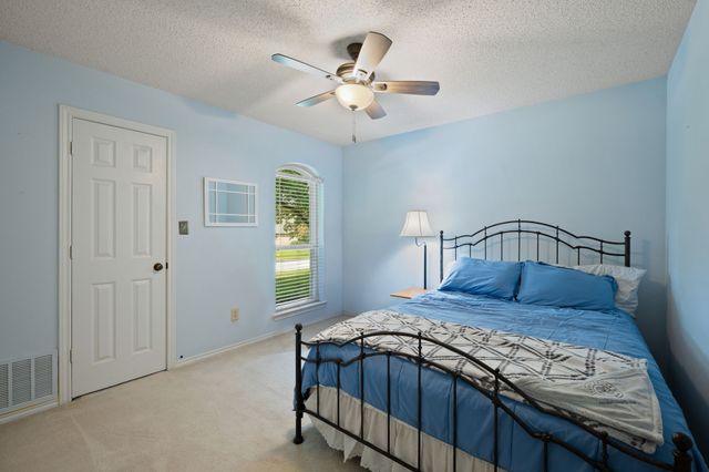 2311 Heatherwoods Way, Carrollton, TX 75007