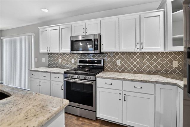 235 Blooming Leaf Way, Verona, WI 53593