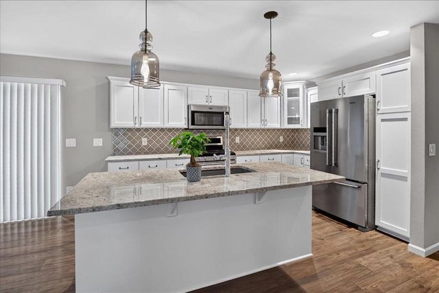 235 Blooming Leaf Way, Verona, WI 53593