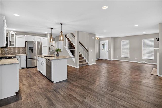 235 Blooming Leaf Way, Verona, WI 53593
