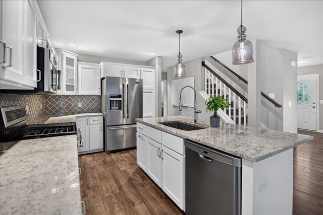 235 Blooming Leaf Way, Verona, WI 53593