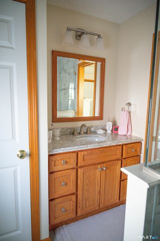 6 Vumbaco Drive, Wallingford, CT 06492