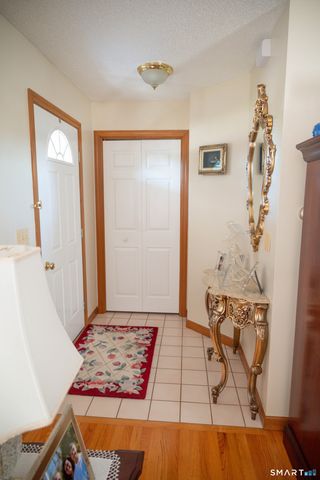 6 Vumbaco Drive, Wallingford, CT 06492