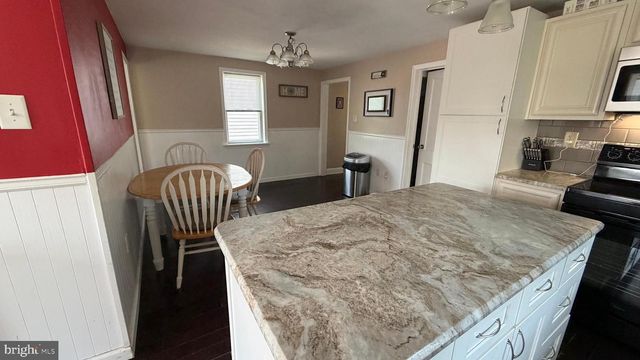 903 YORK ST, Hanover, PA 17331