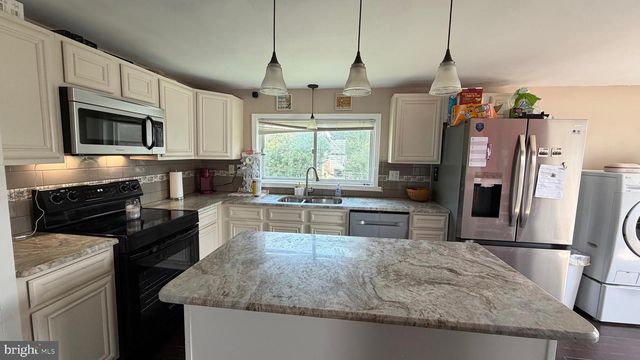 903 YORK ST, Hanover, PA 17331