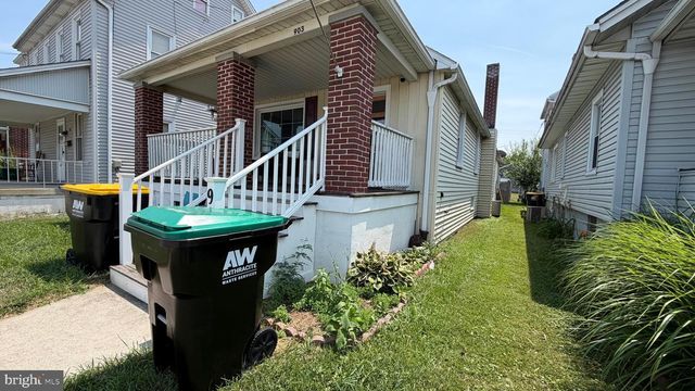 903 YORK ST, Hanover, PA 17331
