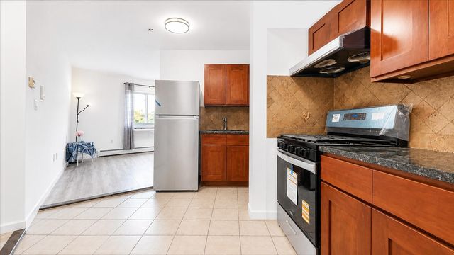 7617 46th Ave Apt 4A, New York City, NY 11373