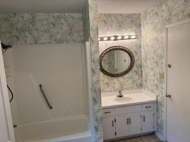 800 Moorehouse Drive, Dothan, AL 36303