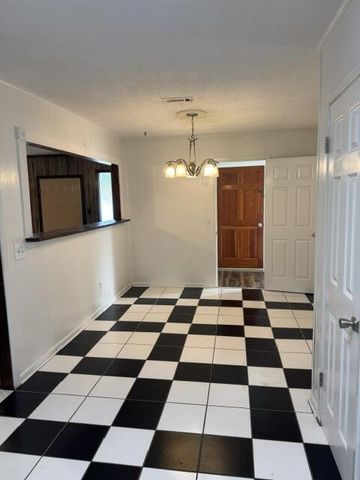 800 Moorehouse Drive, Dothan, AL 36303