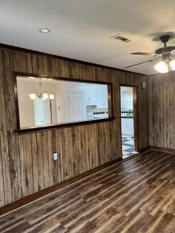 800 Moorehouse Drive, Dothan, AL 36303
