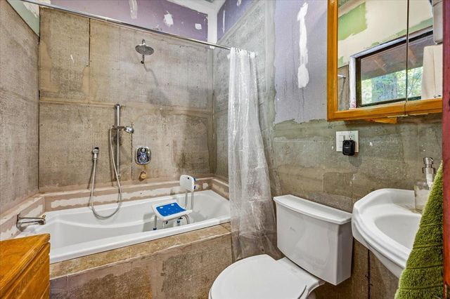 19643 Sages Rd, Nevada City, CA 95959