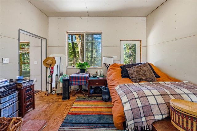 19643 Sages Rd, Nevada City, CA 95959