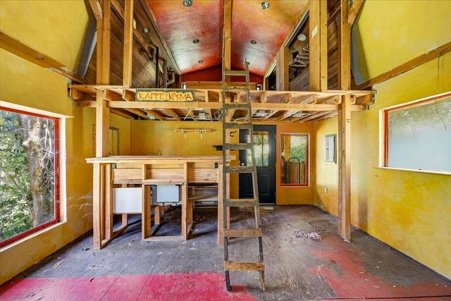19643 Sages Rd, Nevada City, CA 95959