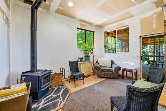 19643 Sages Rd, Nevada City, CA 95959