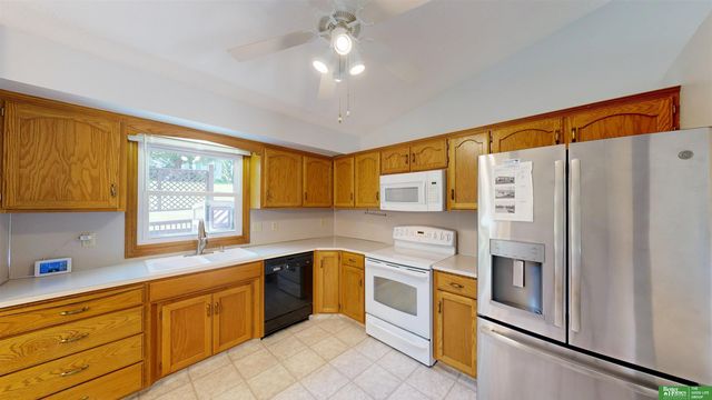 5636 N 126th Avenue, Omaha, NE 68164