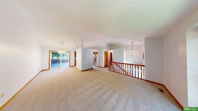 5636 N 126th Avenue, Omaha, NE 68164
